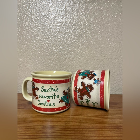 A set of 2 Santa's Favorite Cookies Cup Mug for Christmas Gingerbread - Picture 3 of 5